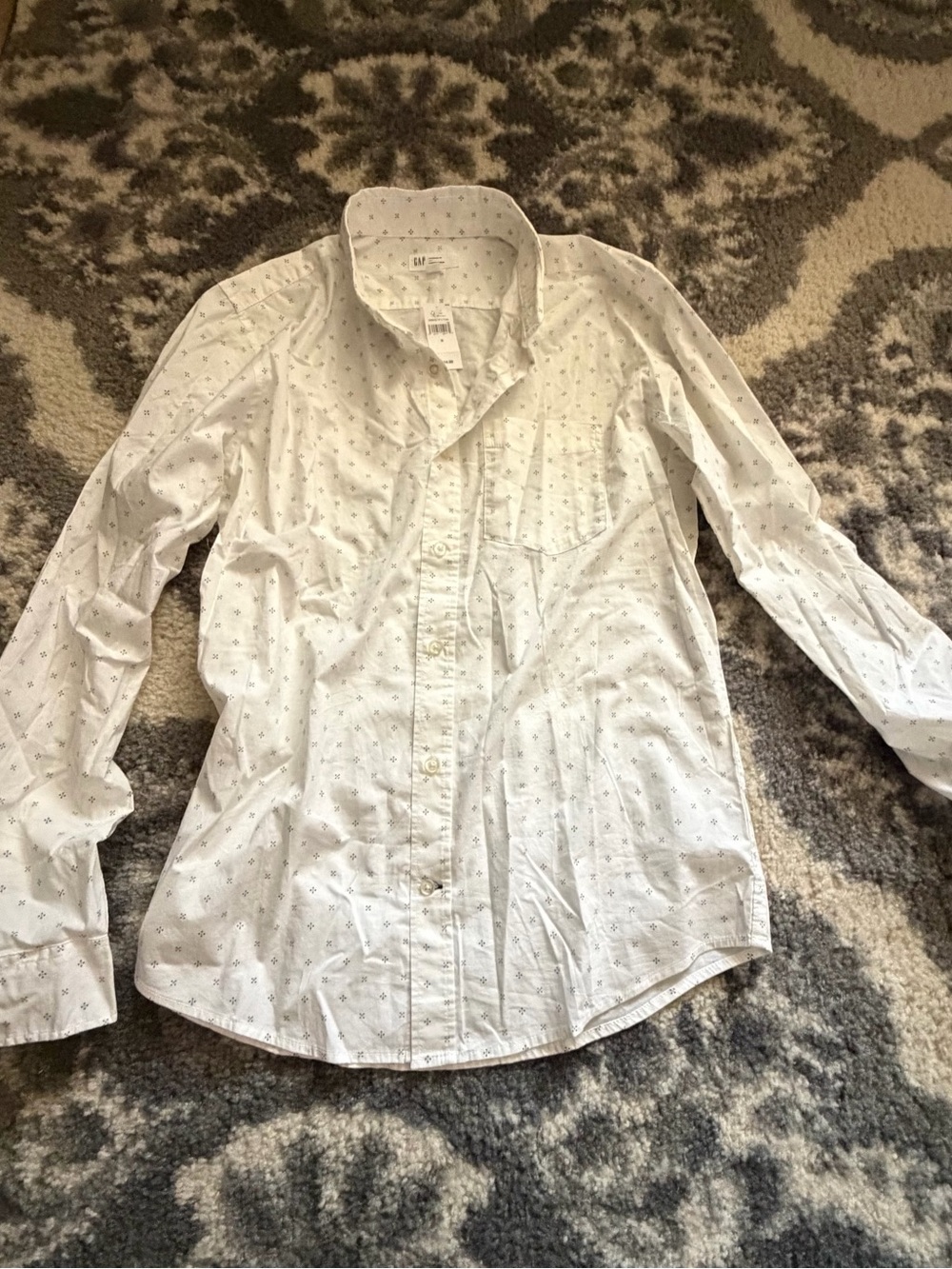 GAP White Button-Down Casual Shirt with Subtle Navy Dot Pattern